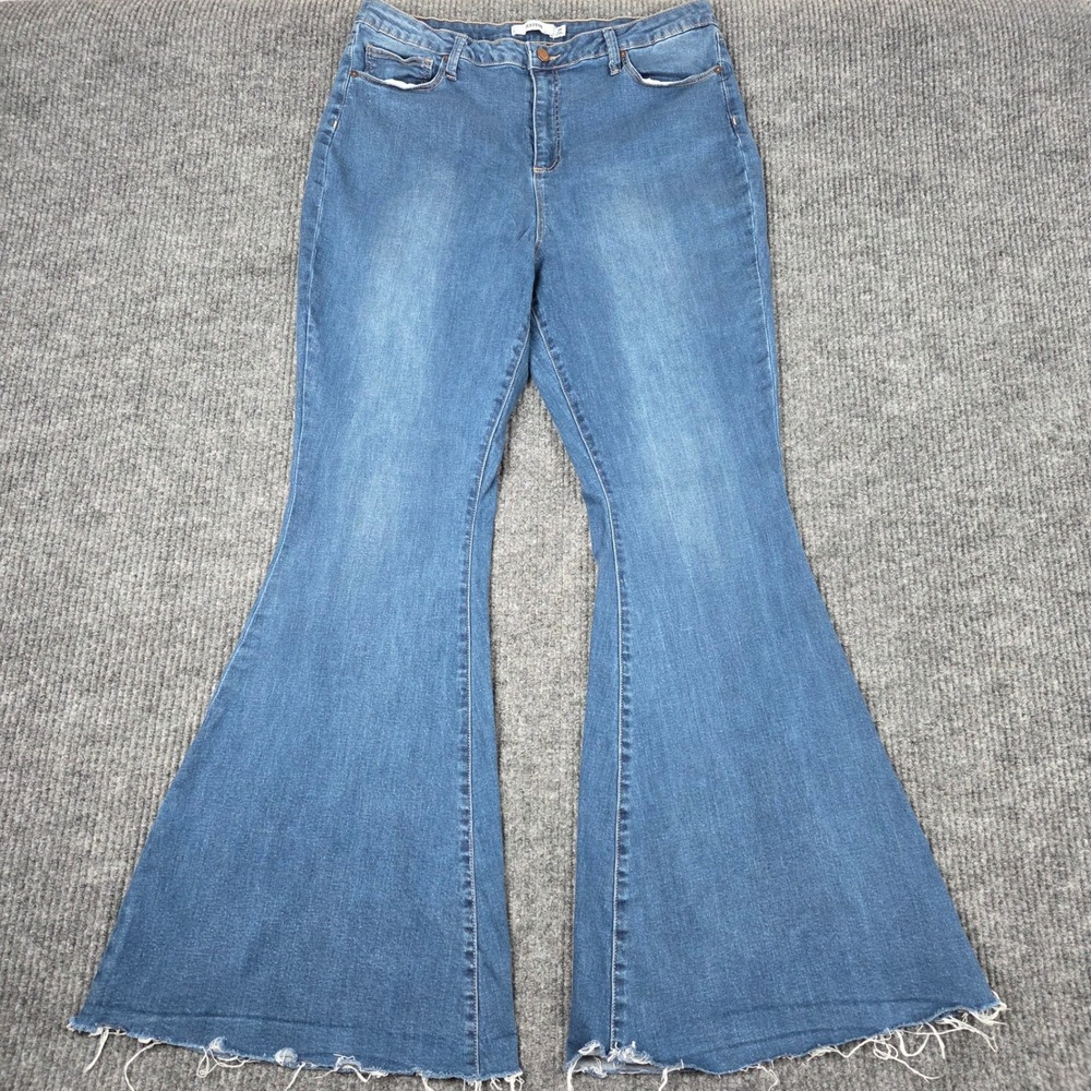 JustFab Womens Size 34 Flare Jeans Medium‎ Wash Bell Bottom Raw Hem Blue Denim